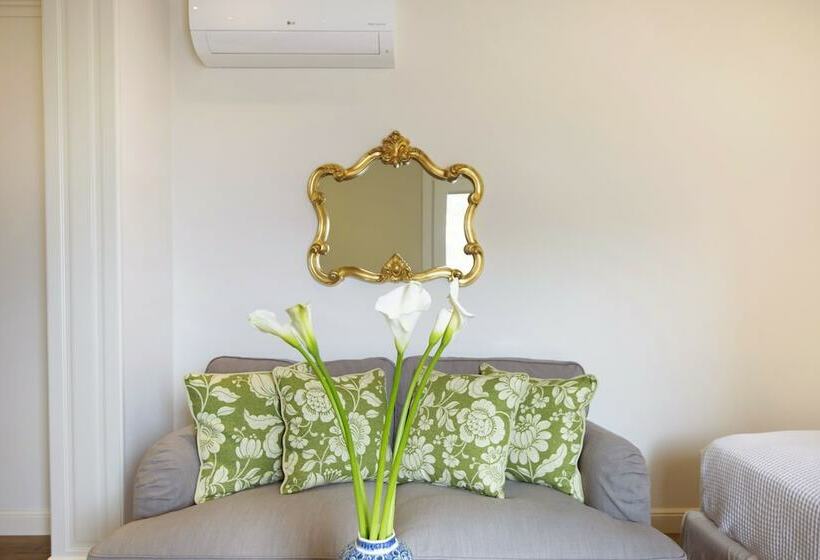 Номер Стандарт, Despotiko