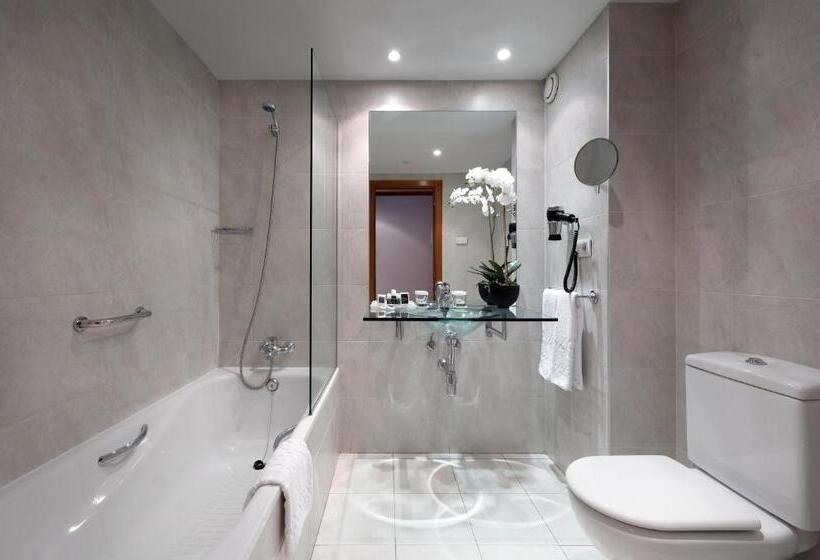 Номер Стандарт, Exe Zaragoza Wtc