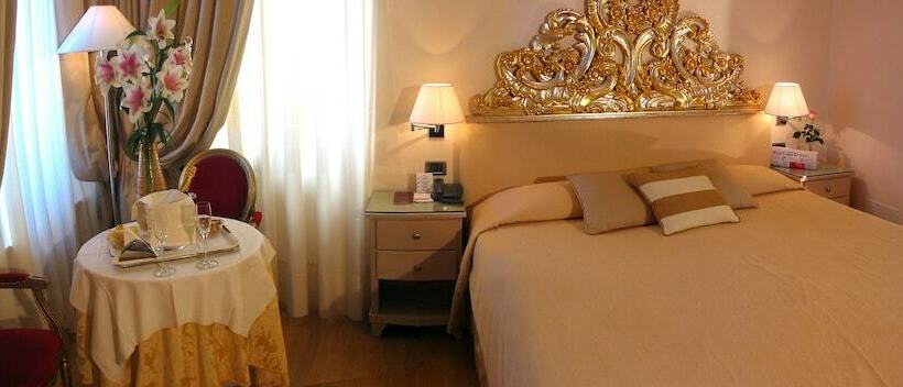 Junior Suite amb Vistes, Liassidi Palace
