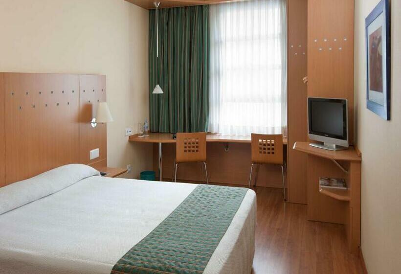 غرفة قياسية متصلة, NH Valencia Las Ciencias