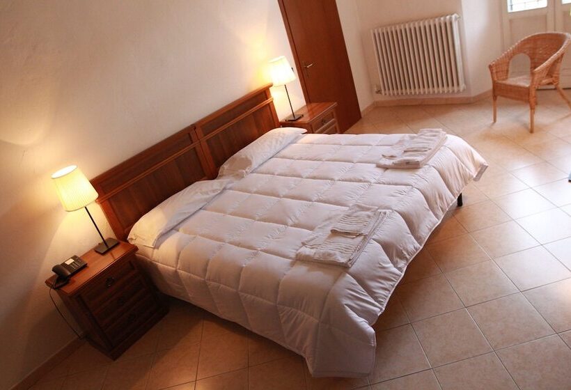 高级大房间, Portici