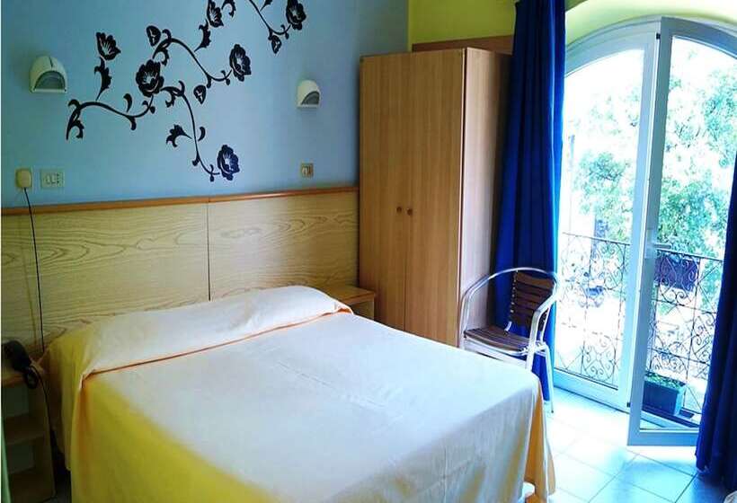 اتاق استاندارد, Stazione