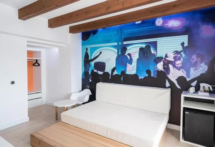 سوییت جونیور با چشم‌انداز دریا, Thb Ocean Beach - Adults Only
