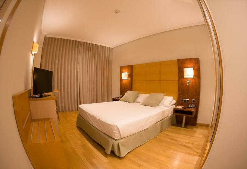 غرفة قياسية, Sercotel Gran Fama