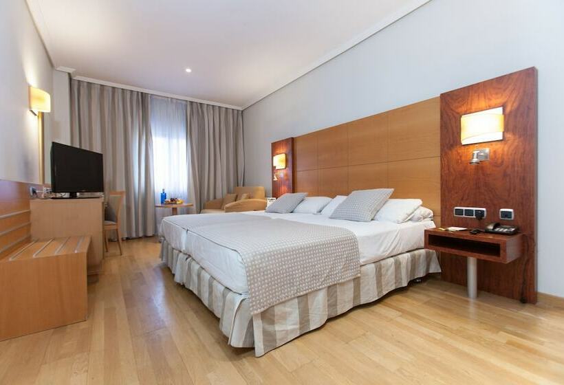 غرفة قياسية, Sercotel Gran Fama