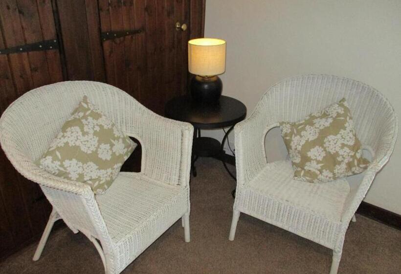 디럭스 룸 가든 전망, The White Horse Inn