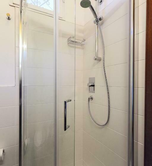 חדר סטנדרט, Krone