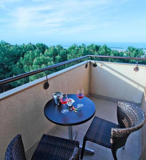 חדר דלוקס, Krone