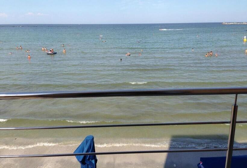 Номер Стандарт Вид на Море, Promenada