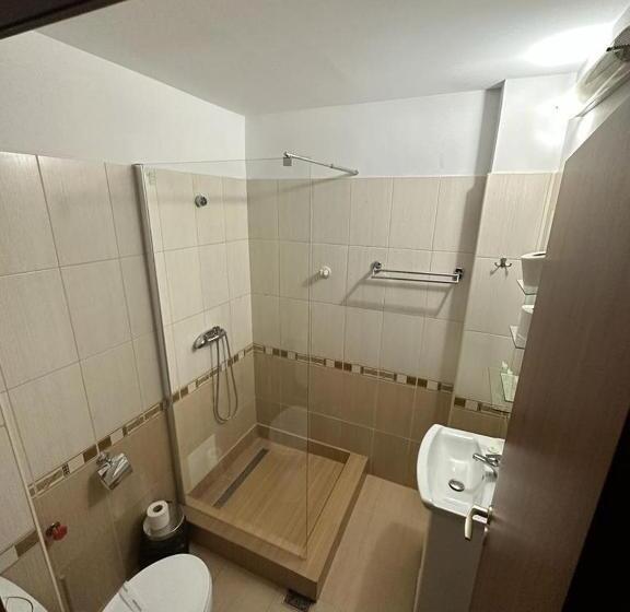 غرفة قياسية بالطابق الأرضى, Promenada