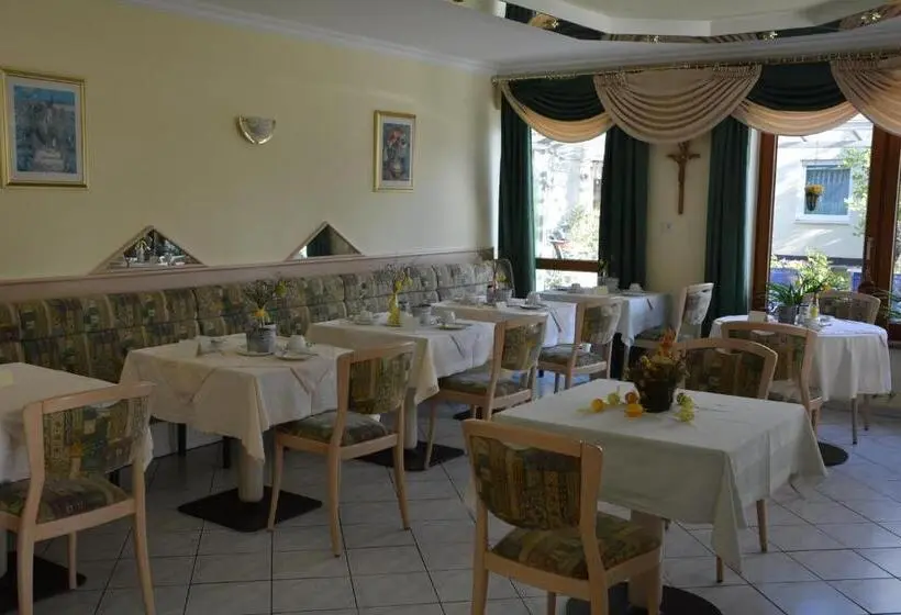 اتاق استاندارد یک نفره, Kurpension Gundula