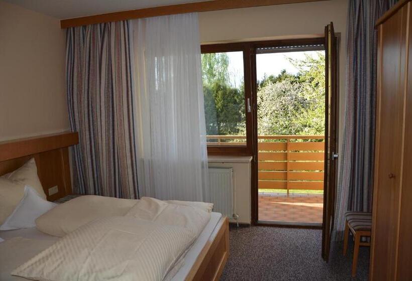 标准单人间, Kurpension Gundula