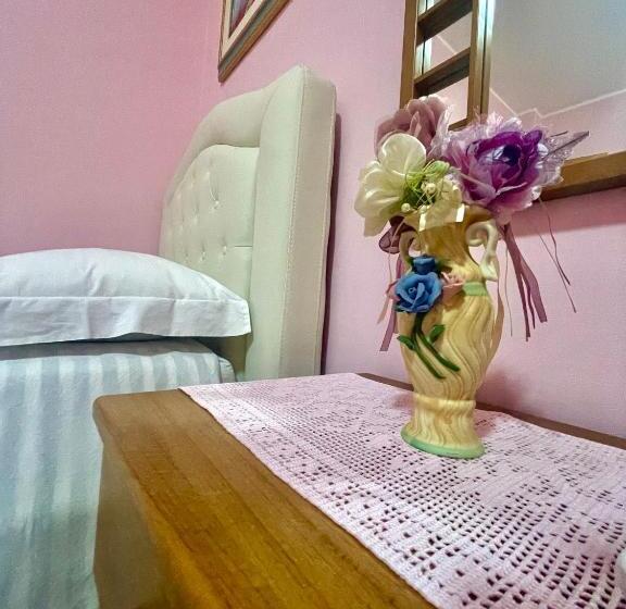 اتاق استاندارد سه نفره, B&b Villa Ciccone