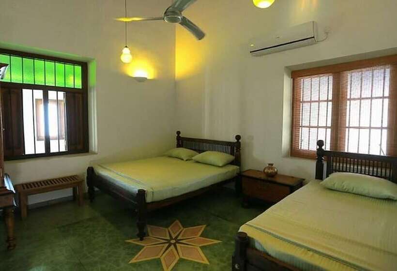 수피리어 트리플 룸, Yoho Monsoon Villa