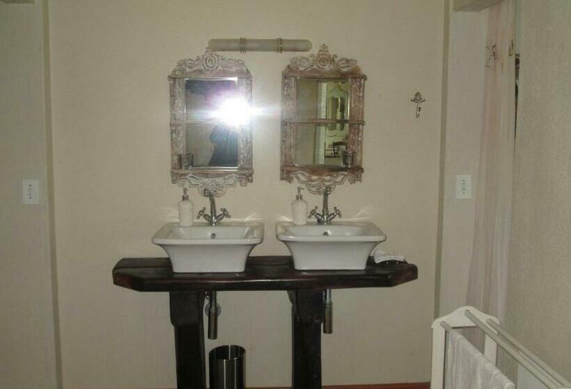 Номер Deluxe Вид на Сад, Almar View Guest House