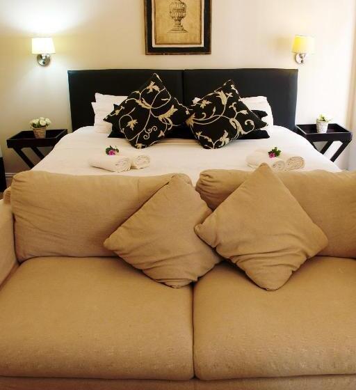 Семейный Номер Вид на Сад, Almar View Guest House