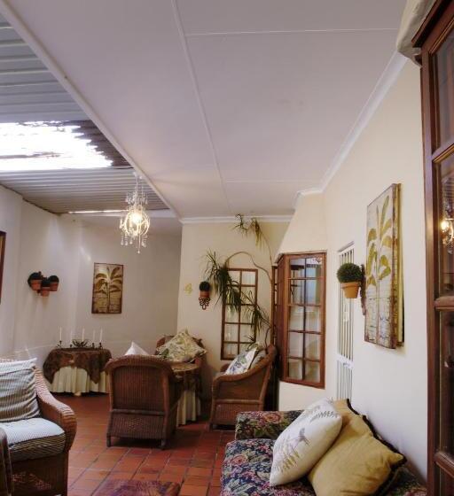 Семейный Номер Вид на Сад, Almar View Guest House