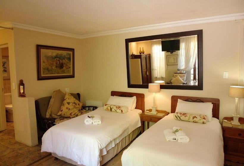 غرفة عائلية مطلّة علي الحديقة, Almar View Guest House