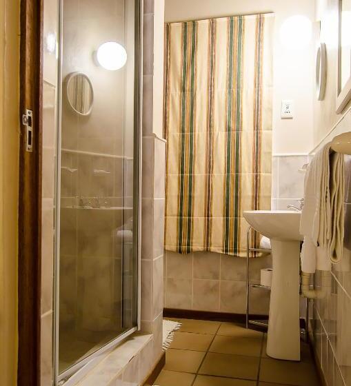 Номер Стандарт, Hawklee Country House