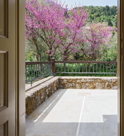 סוויטה, Mazaraki Guesthouse