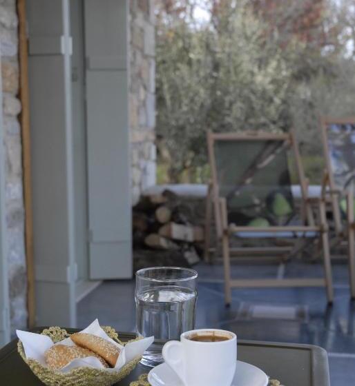 Люкс Повышенной Комфортности, Mazaraki Guesthouse