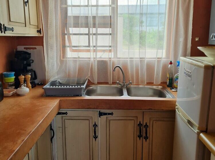 דירה משפחתית 2 חדרי שינה, Walkerbay Accommodation