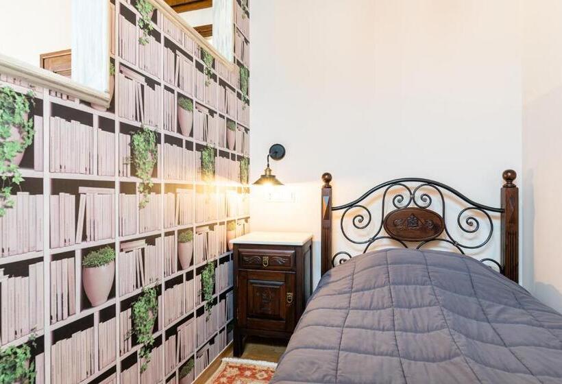 스탠다드 트리플 룸, Kazas Luxury Apartments