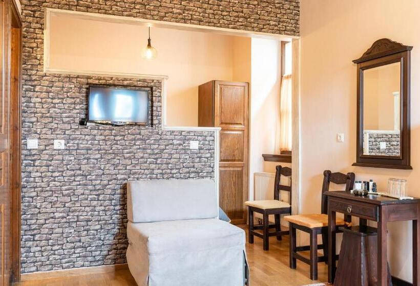 스탠다드 트리플 룸, Kazas Luxury Apartments