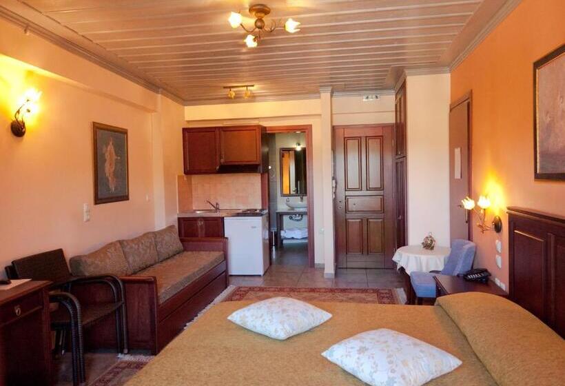 Номер Стандарт Трехместный, Kazas Luxury Apartments