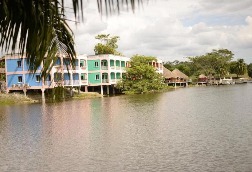 Четырехместный Номер Стандарт, Lamanai Hotel & Marina