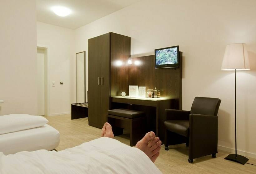 标准单人间, Meiners