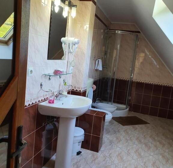 سوئیت 2 خوابه, Pension Casa Vero