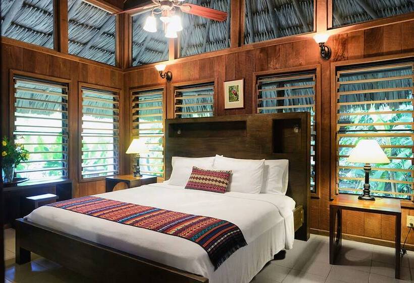 Дом 1 Спальня, Chan Chich Lodge