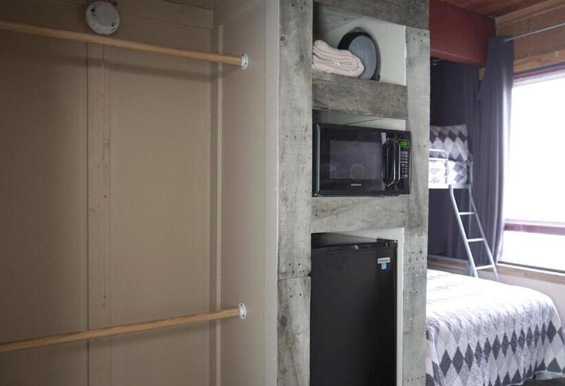 غرفة قياسية حمام مشترك, Old School Motel Rv