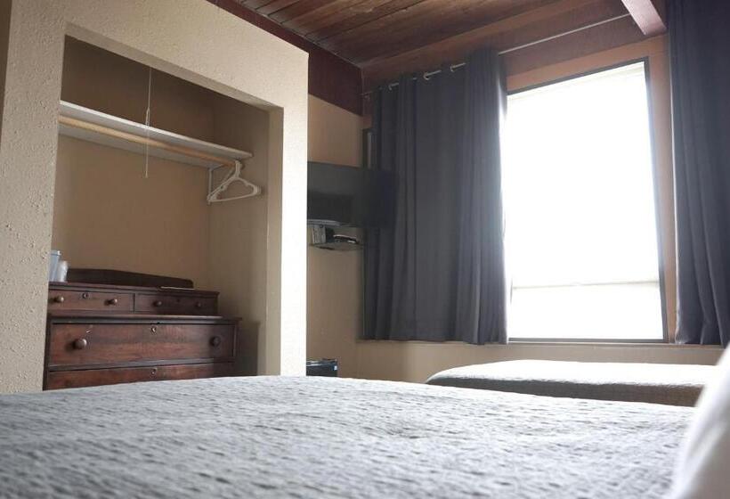 غرفة قياسية حمام مشترك, Old School Motel Rv