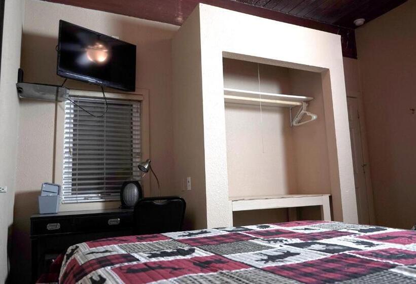غرفة قياسية حمام مشترك, Old School Motel Rv