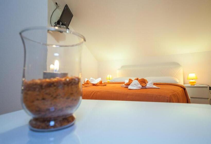 اتاق راحتی, Guest House Slavica