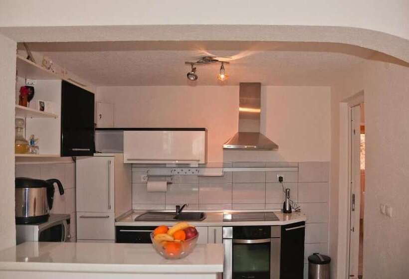 اتاق استاندارد سه نفره, Guest House Slavica