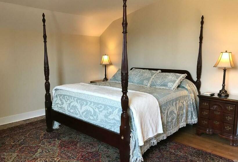 带大床的豪华间, Canemount Plantation Inn