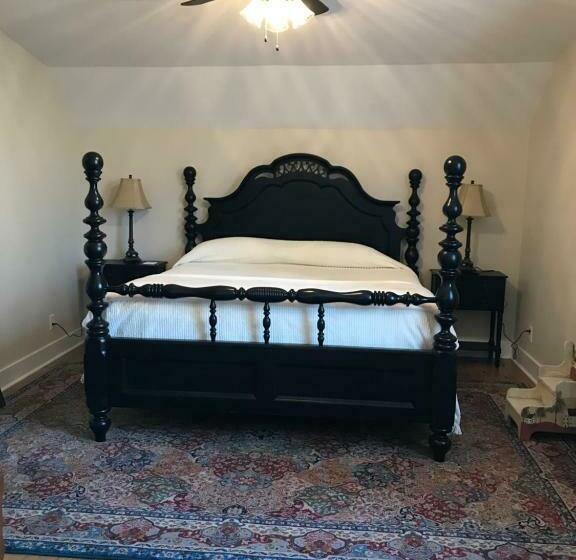 带大床的豪华间, Canemount Plantation Inn