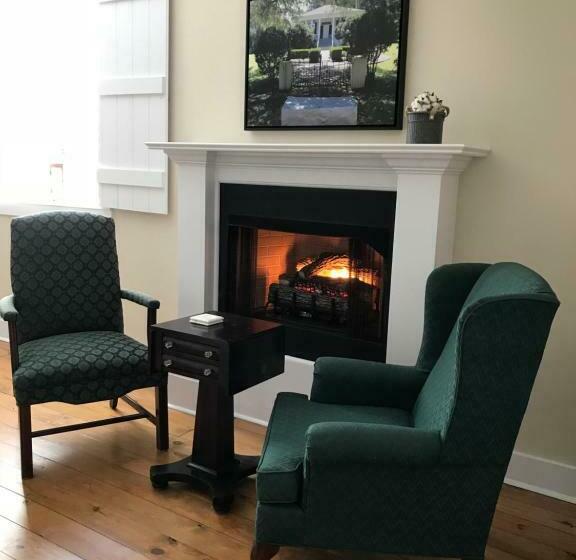 带大床的豪华间, Canemount Plantation Inn