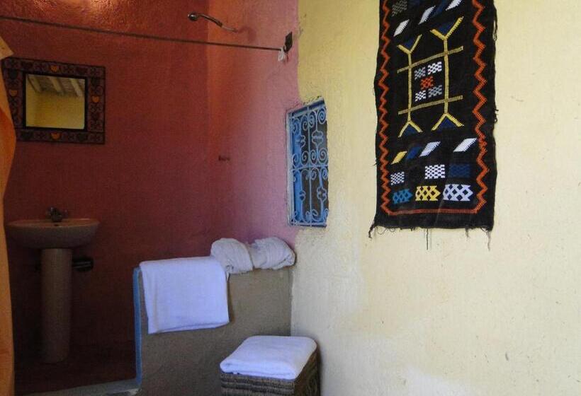 اتاق استاندارد سه نفره, Auberge Ibrahim