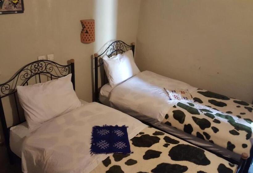 اتاق استاندارد سه نفره, Auberge Ibrahim