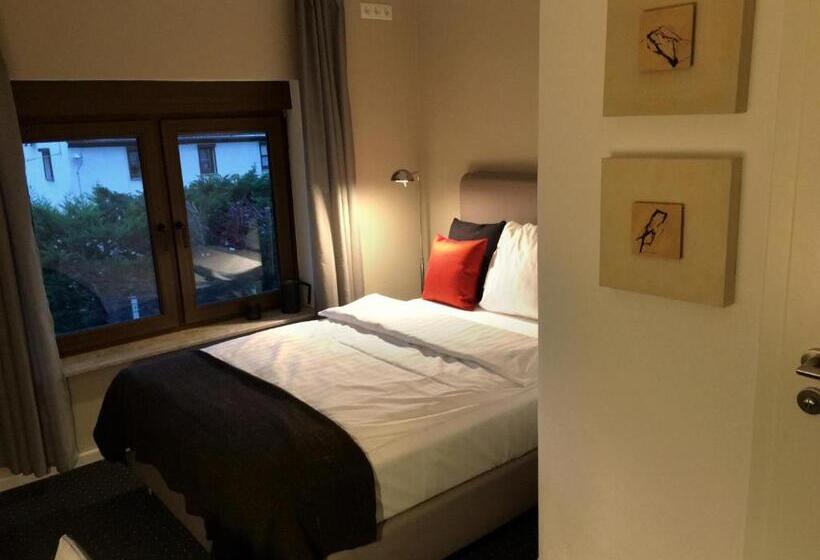 基本工作室, Aparthotel Flughafen Leipzig