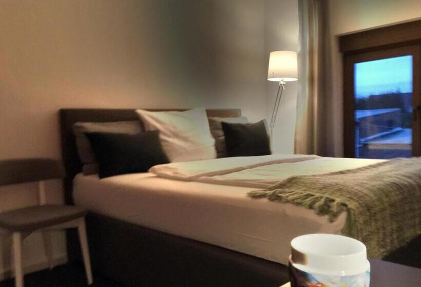 带大床的标准工作室, Aparthotel Flughafen Leipzig