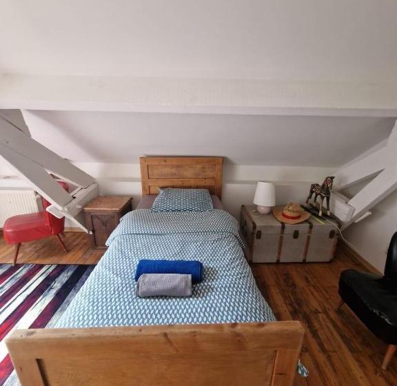 חדר סטנדרט לשלושה, B&b Le Moulin De Fernelmont