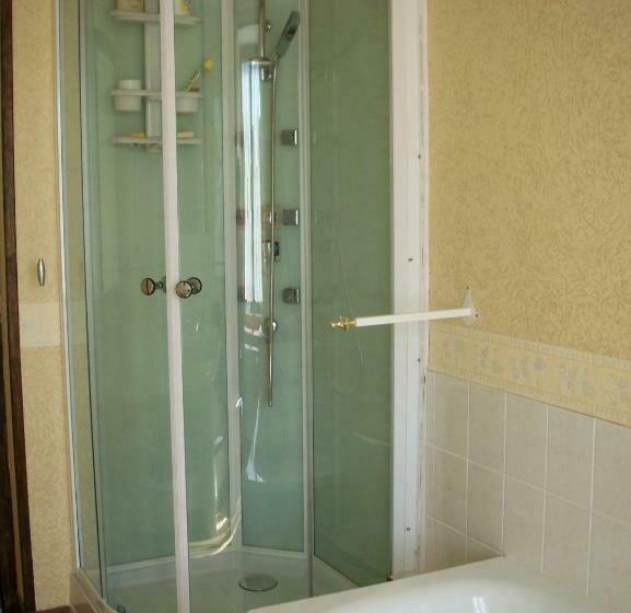 جناح عائلي, La Châtaigne Dorée