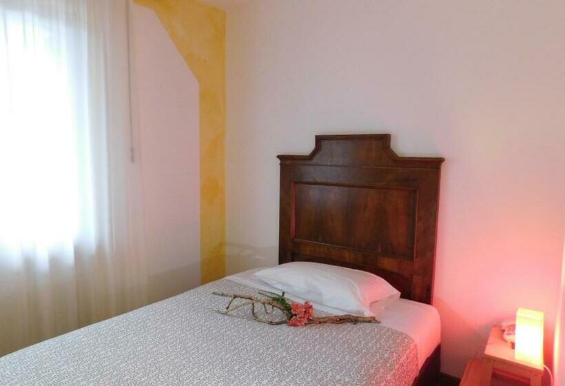 스탠다드 싱글 룸, Albergo Alla Posta