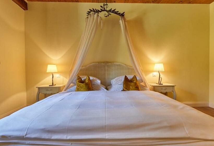 חדר סופריור, Château Salavaux