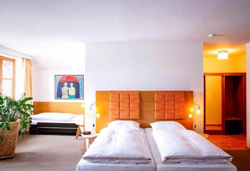 패밀리 룸, Gut Schwaige